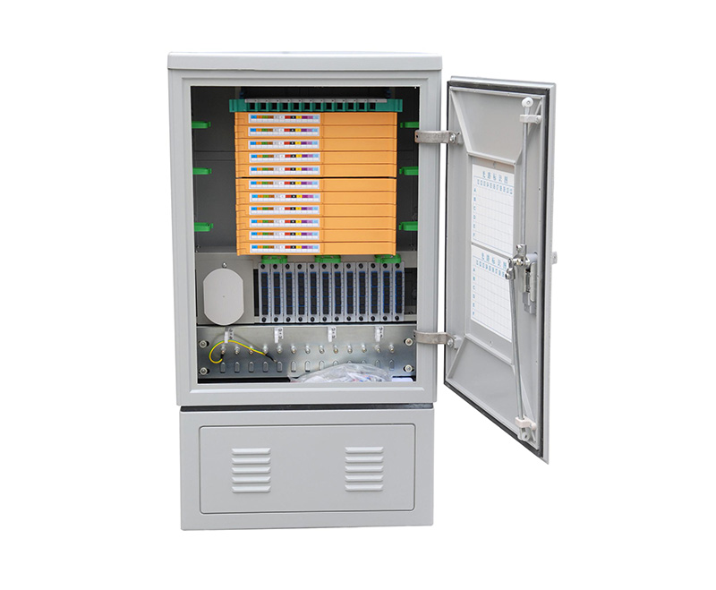 GXF-C型114芯無(wú)跳接光纜交接箱 GXF-C型114芯無(wú)跳接光纜交接箱